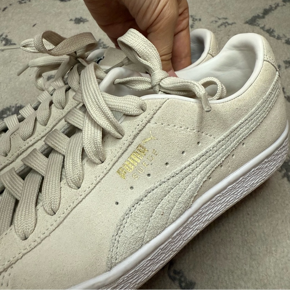 PUMA Suede Leather Classic Low Top Lace Up Sneakers - Picture 4 of 8